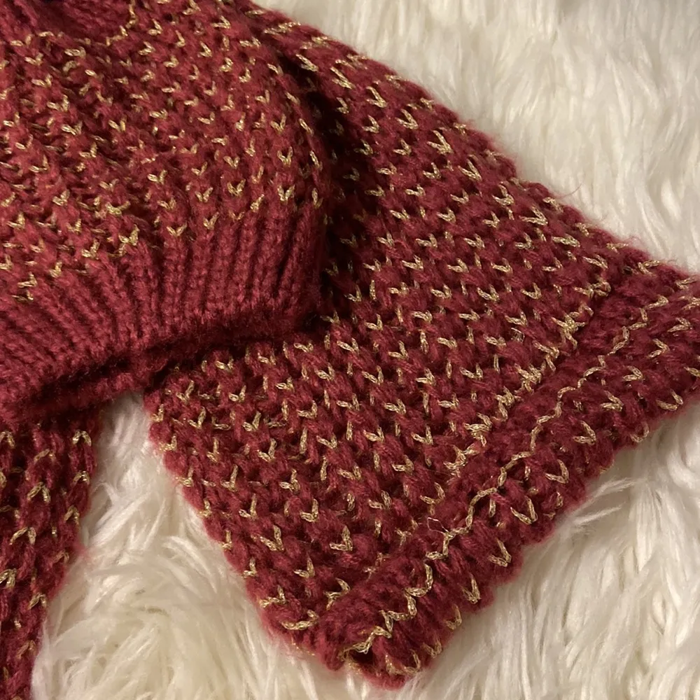 London Fog Beanie Hat & Infinity
Scarf Combo brand new with tags - Image 3