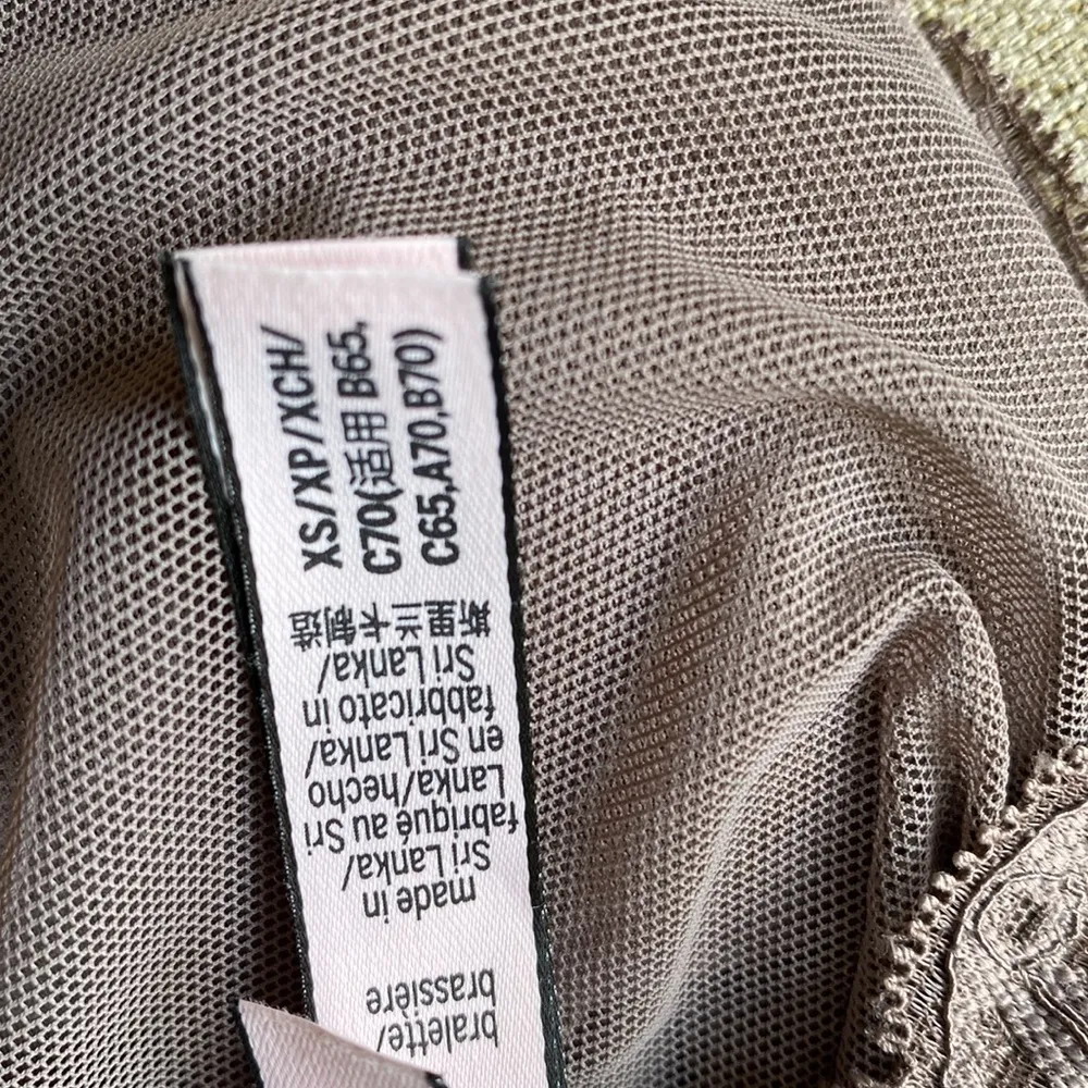 Front Enclosure Light Plum Victoria’ Secret Bralette - Image 5