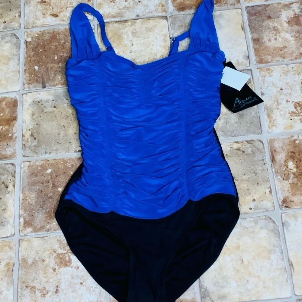 NWT Aqua Green Sapphire Blue & Black Runched One Piece Modest Swimsuit Small - Image 15