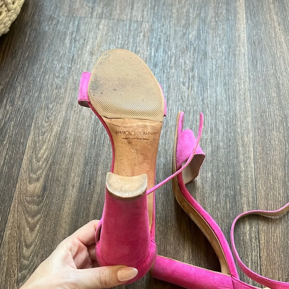 Manolo Blahnik Pink Heels - Image 6
