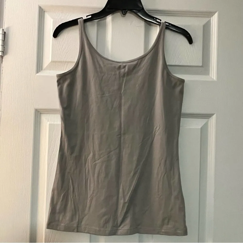 Eddie Bauer Gray Ruffle-Front Tank - NWOT - Image 2