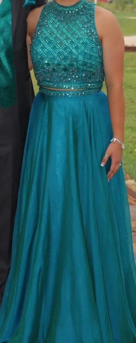 Sherri Hill Prom Dress - Image 2