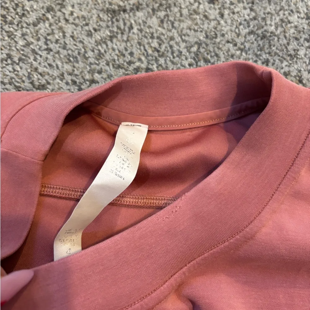 Lululemon  Softstreme Crewneck - Image 3