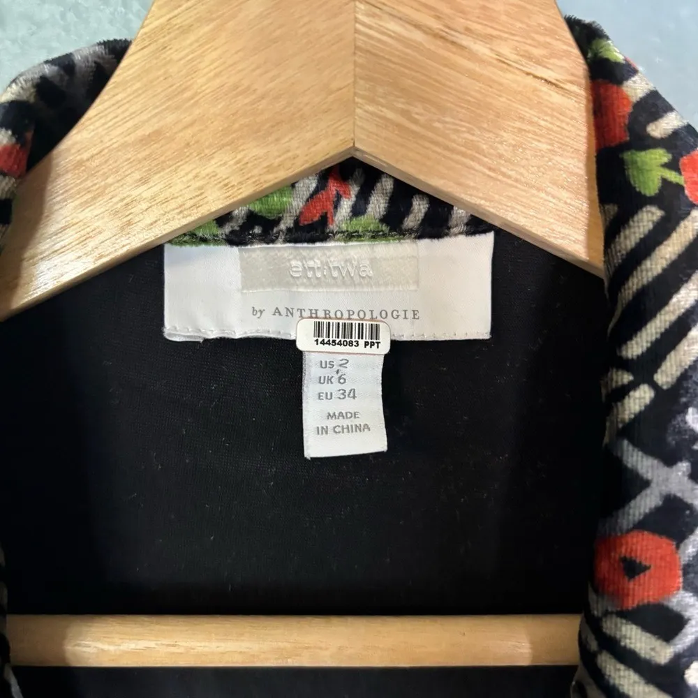 Anthropologie Ett:Twa Velvet Multicolor‎ Patterned V Neck Wrap Top Size 2 - Image 3