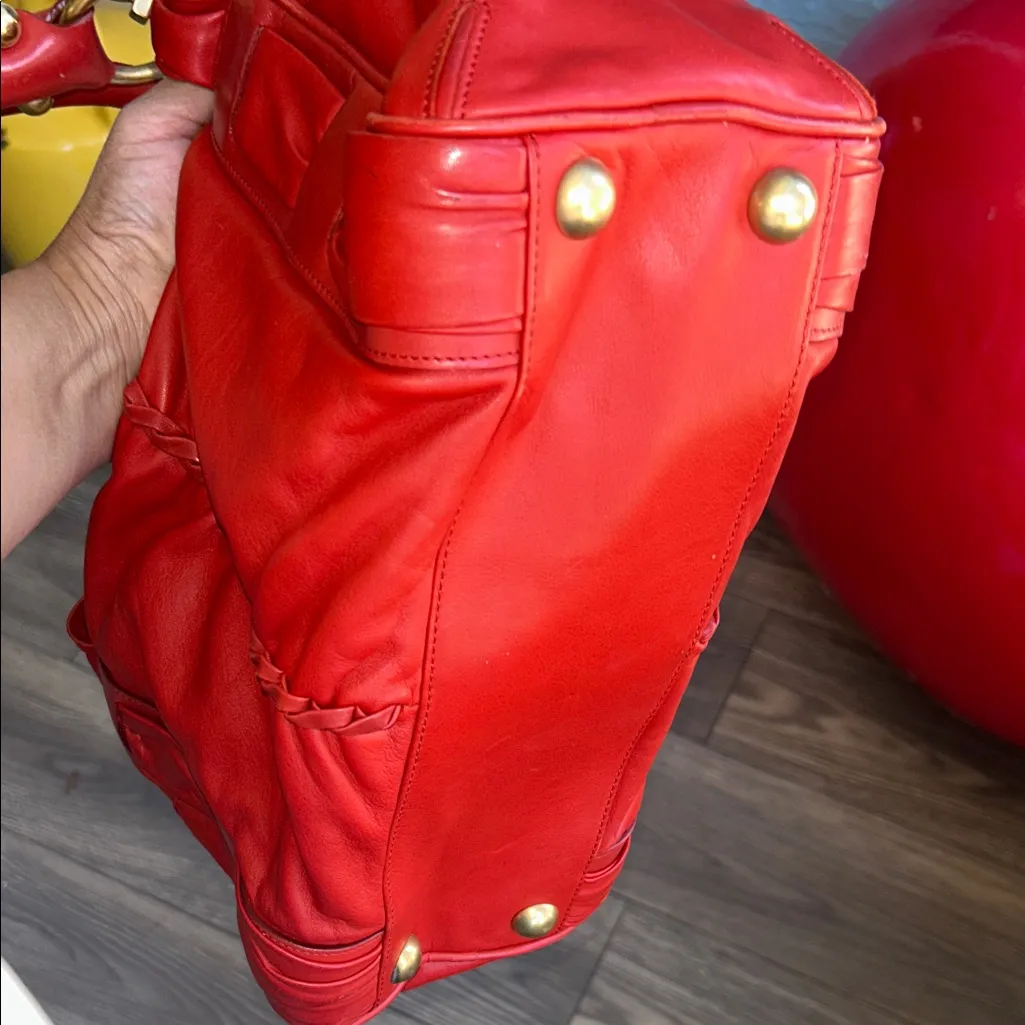 Salvatore Ferragamo Red Leather Shoulder Bag - Image 11