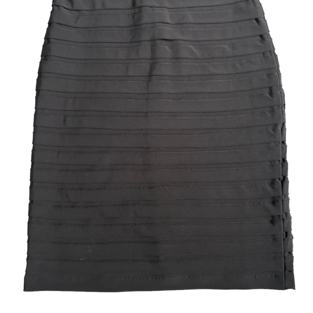 Adrianna Papell Black 3/4 Lace Sleeve Bodycon Shutter Pleat Dress, Size 4 NWOT - Image 3