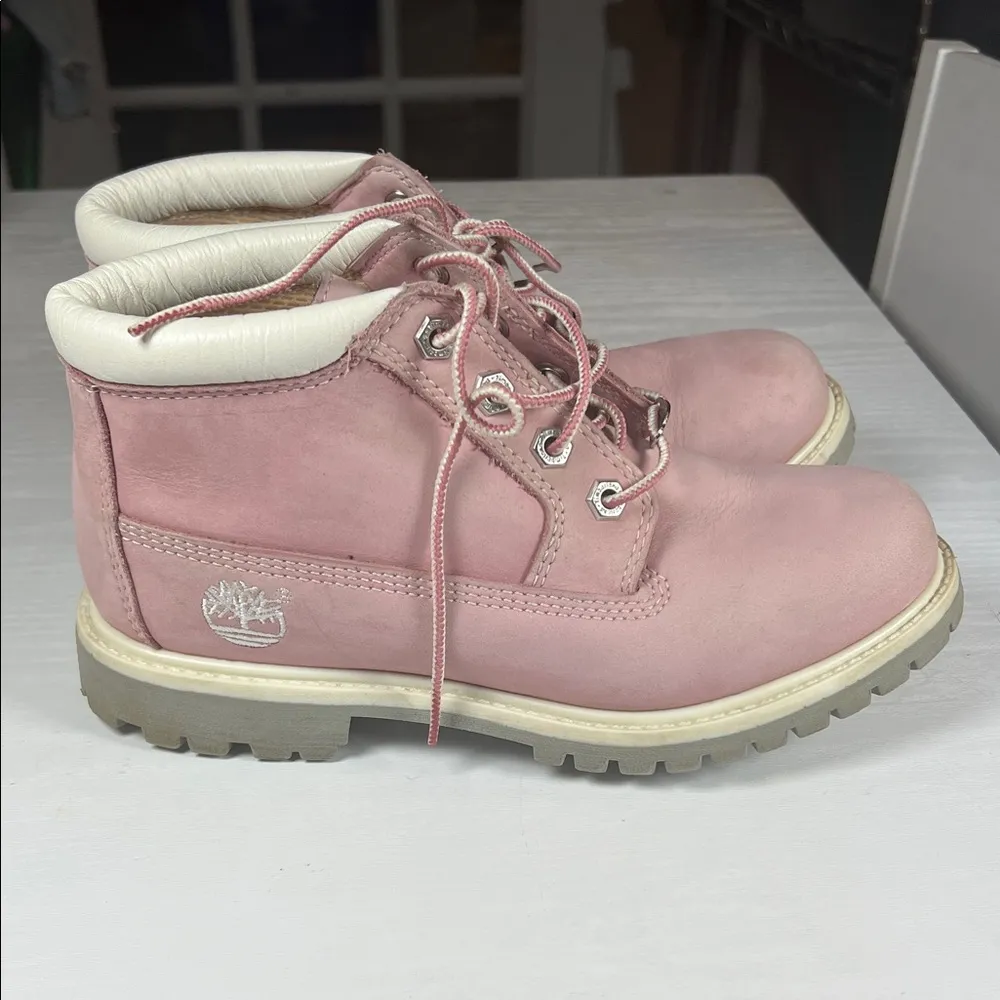 Timberland Light Pink Leather Boots - Image 2