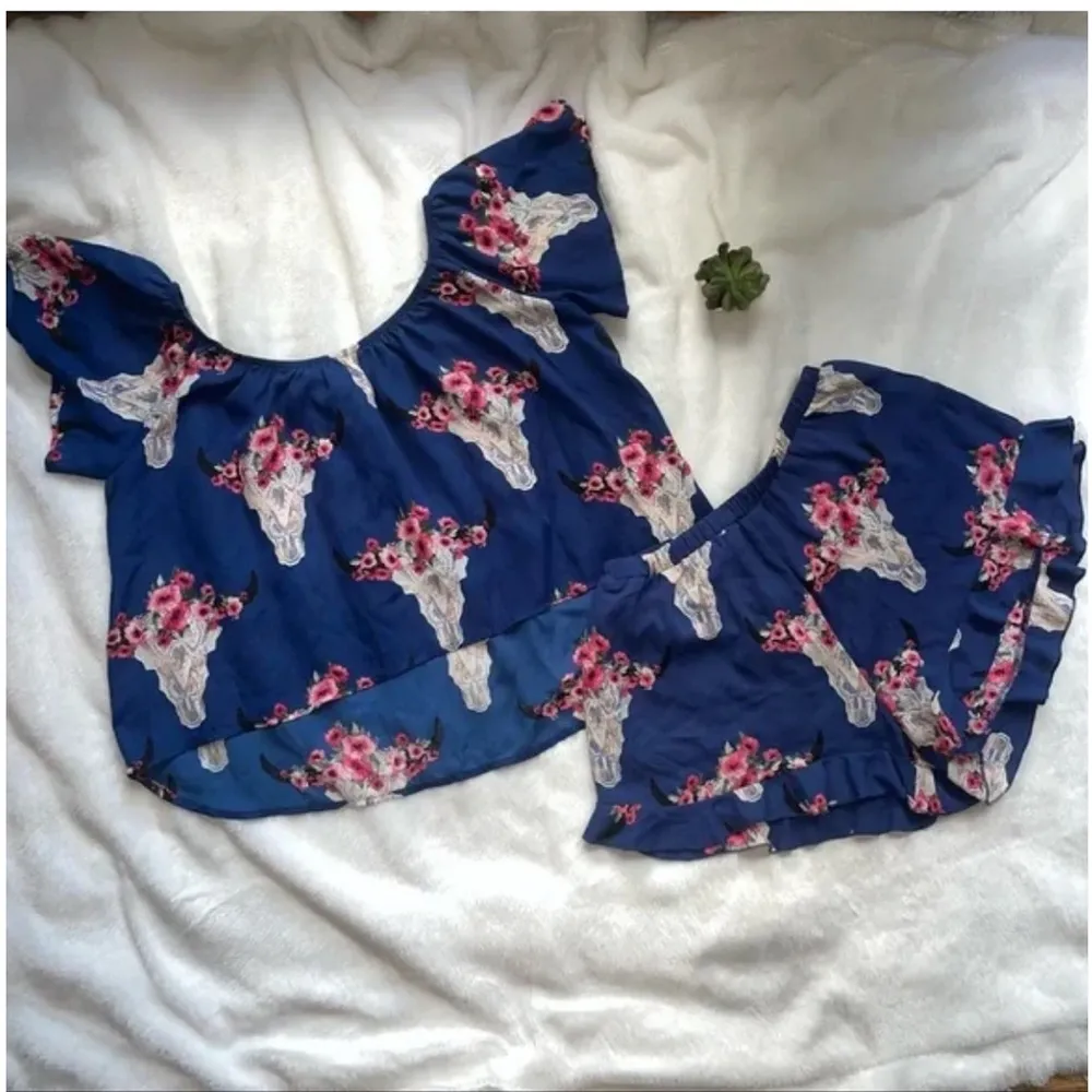 Desert Skull Ruffle top short Set size small flowy blue - Image 5