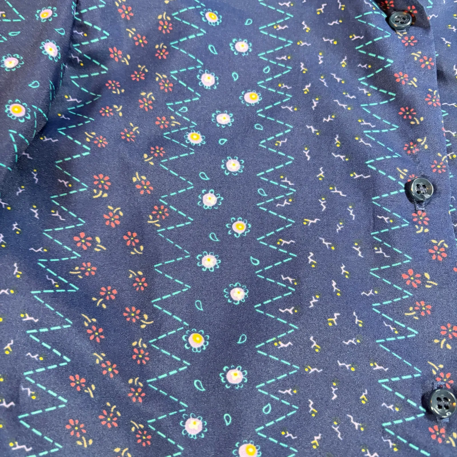 VTG Le Shirt womens navy button up, flowers, geometric. Size 3/4. 70s, 80s Blue - Image 3