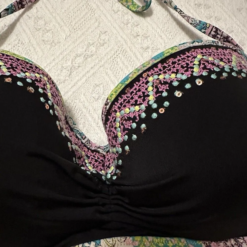 Victoria’s Secret Swim The Getaway Halter Embroidery Sequin Bikini Top Sz 36C - Image 2
