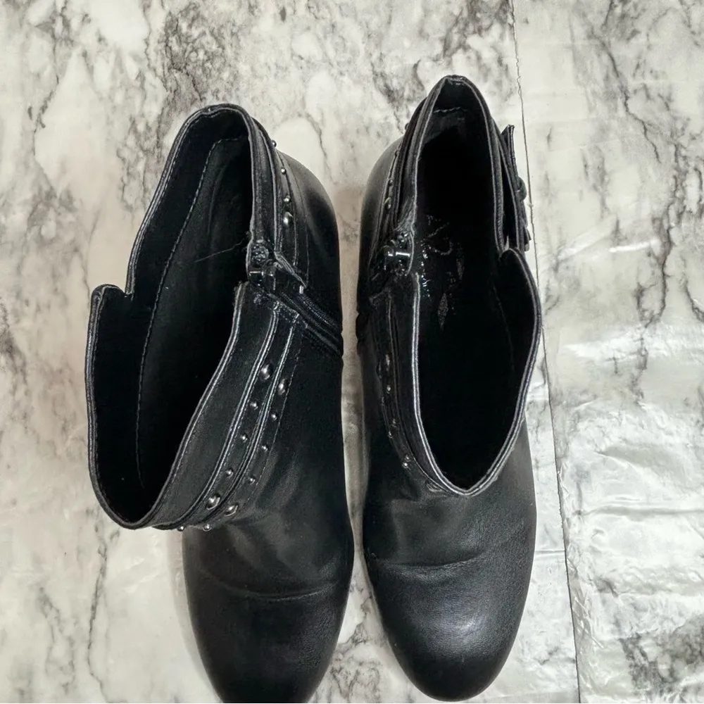 A2 By Aerosoles Octave Bootie Black Studded Ankle Boot Boots size 10 - Image 3