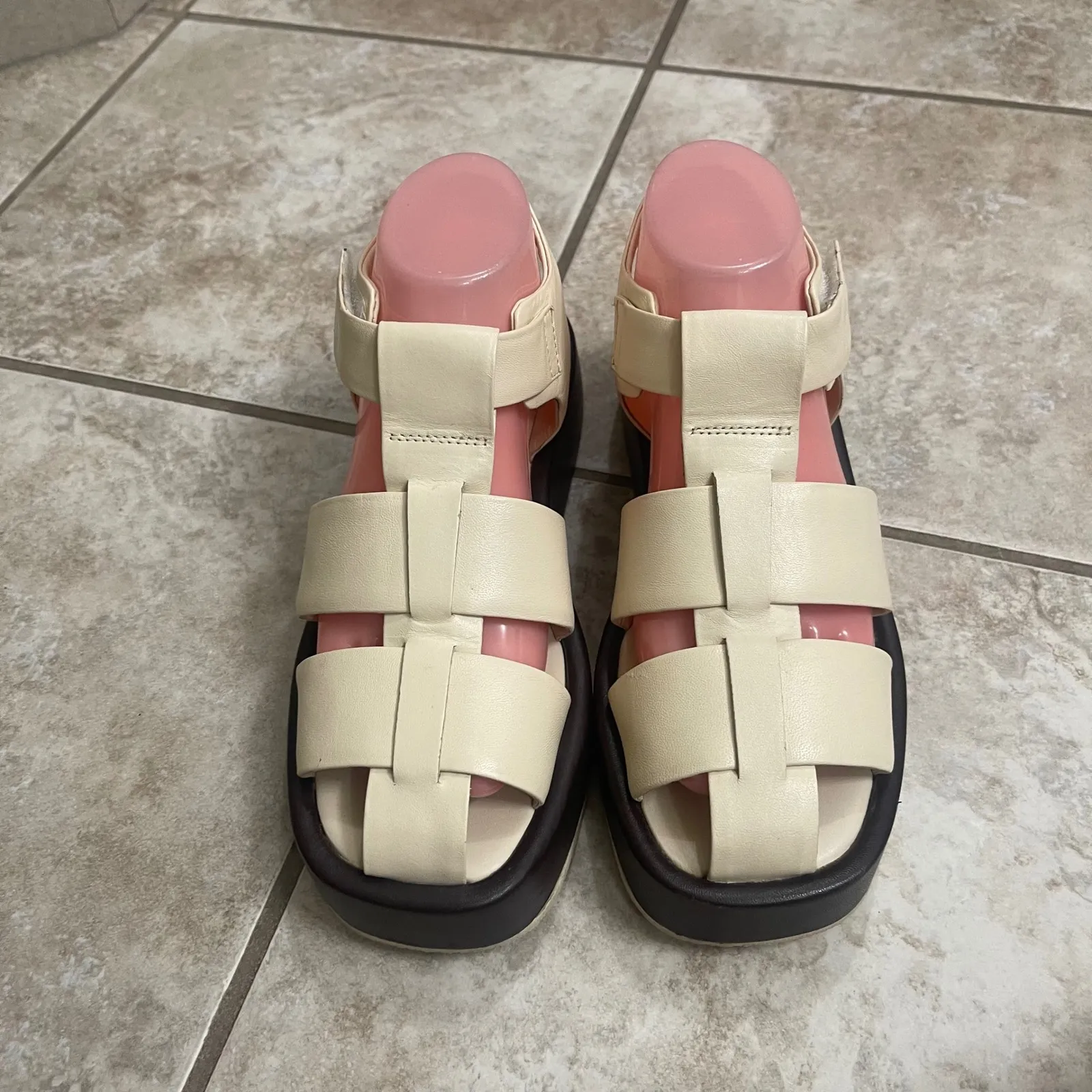 PILCRO Platform Fisherman Sandals - Image 2