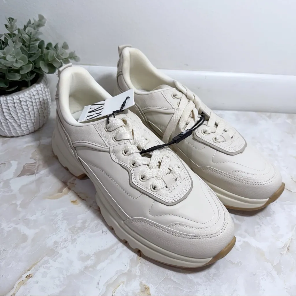 NWT Zara Women's Single Color Running Sneakers‎ 5019 Size 9 Zara Size 40 - Image 2