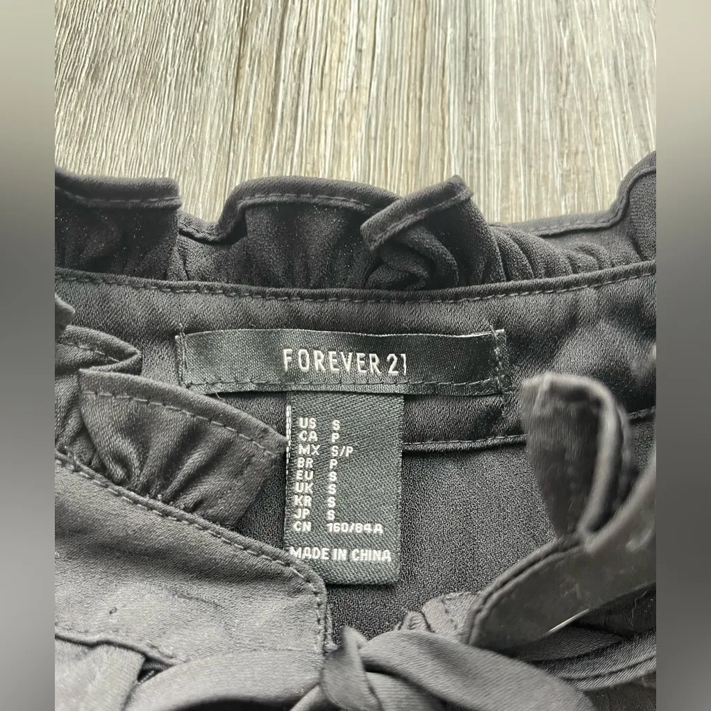 NWOT FOREVER 21 SATIN BLACK LOW CUT BLOUSE S - Image 2