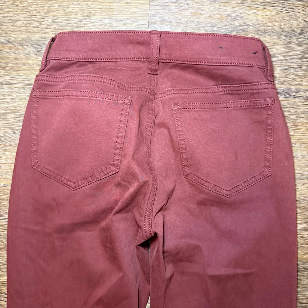 Ann Taylor Burgundy Skinny Jeans Women's Size
2 Modern Fit - Image 11