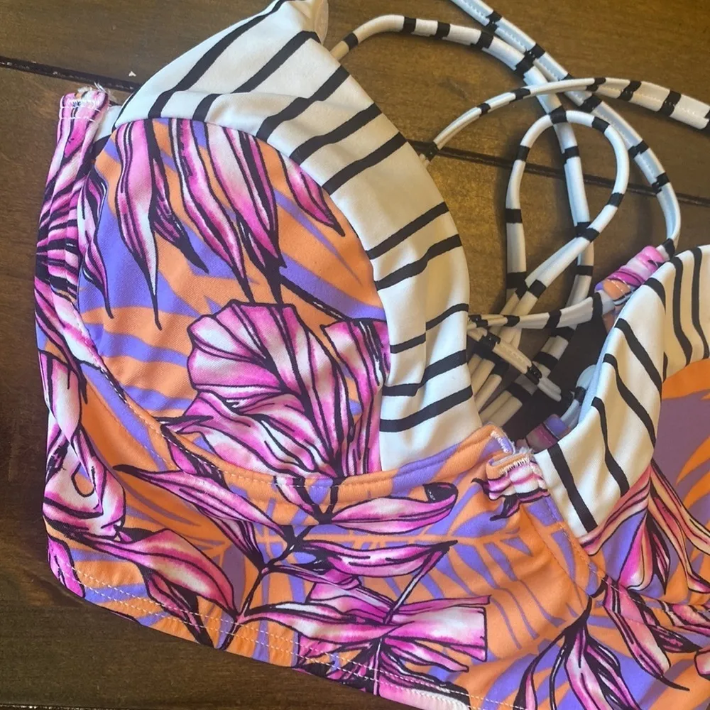 Salt + Cove Hawaiian bralette underwire‎ support bikini top
Size XS NEW lilac - Image 4