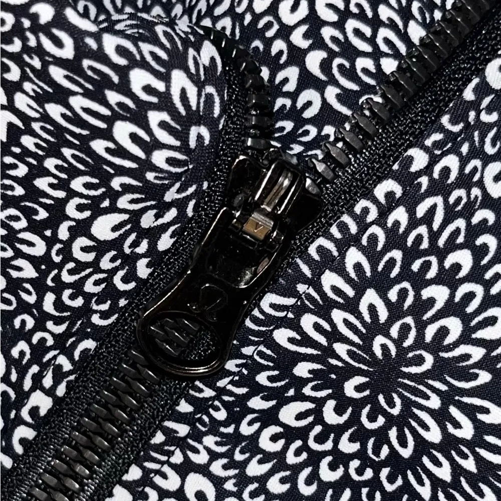 LULULEMON Jacket Busta Move Peplum Ruffle Sz 4 new - Image 6