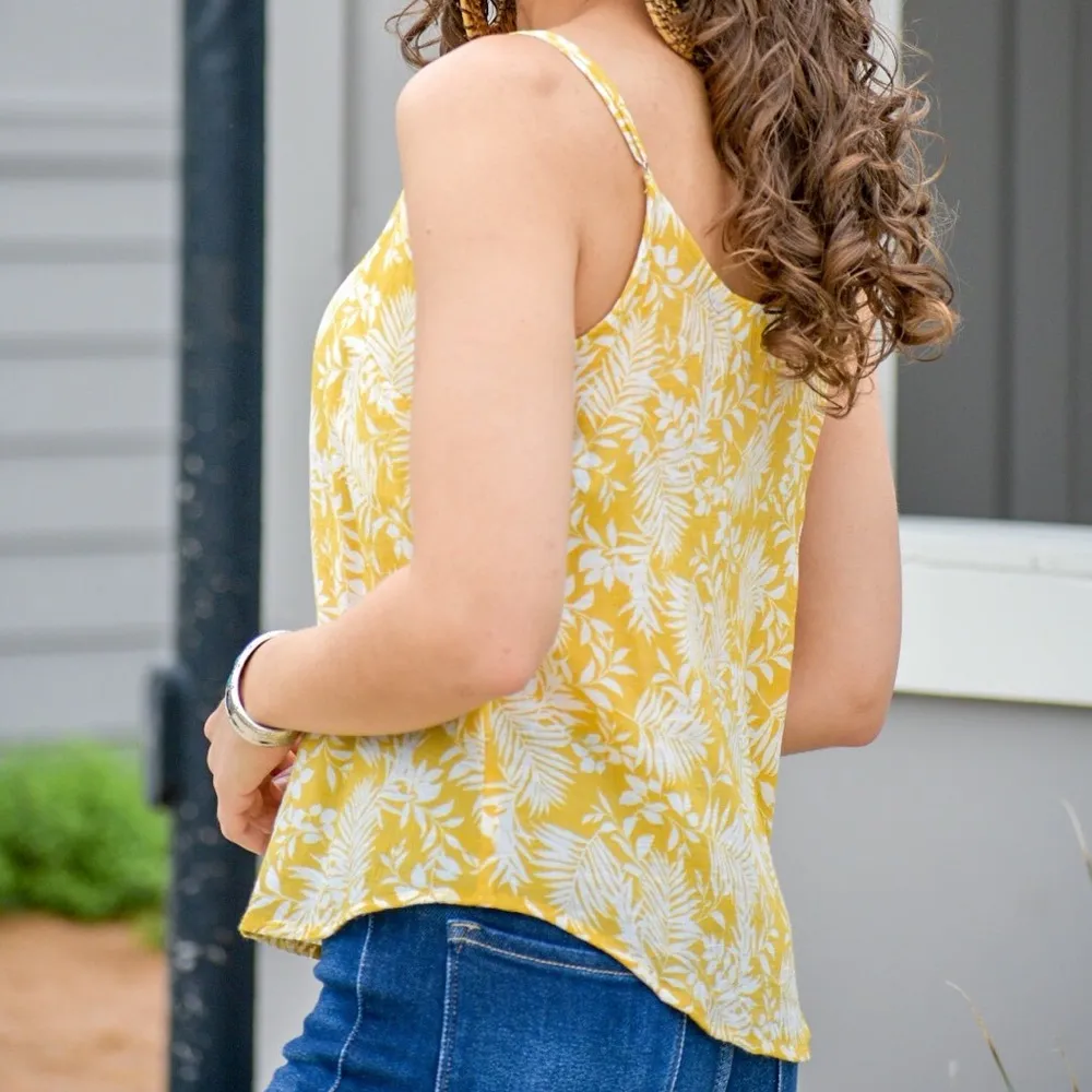 NIB MINE yellow and white tropical flower palm cami tank top fabric buttons L Size L - Image 2