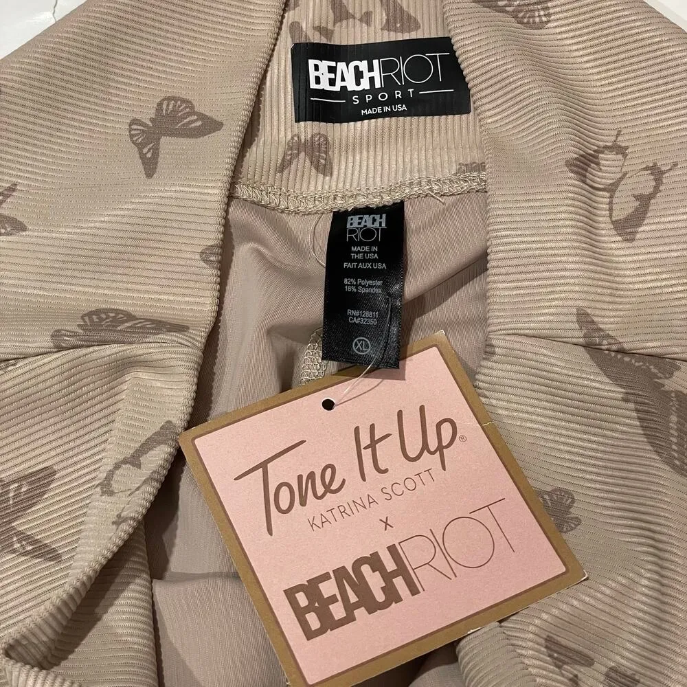 NWT Tone it Up X Beach Riot Butterfly Ayla Leggings - XL - Image 7