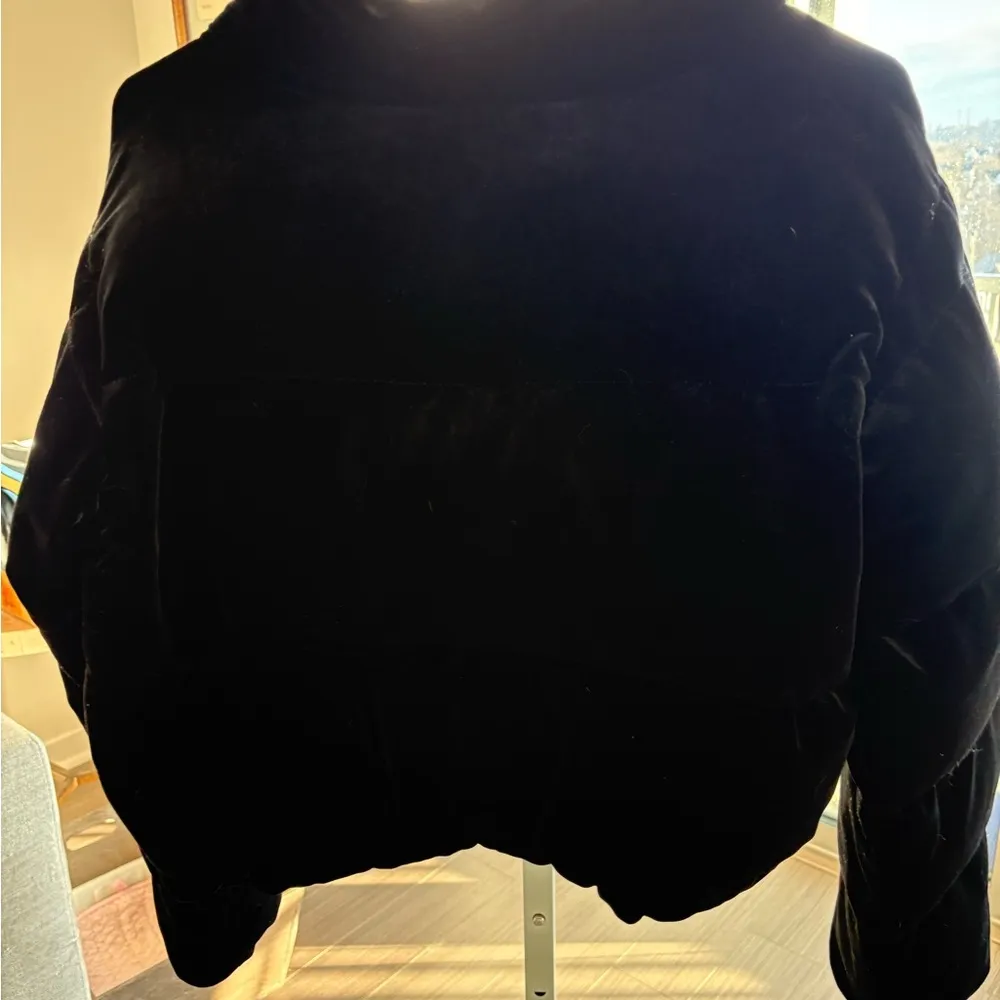 Black Velvet Puffer Jacket - Image 3