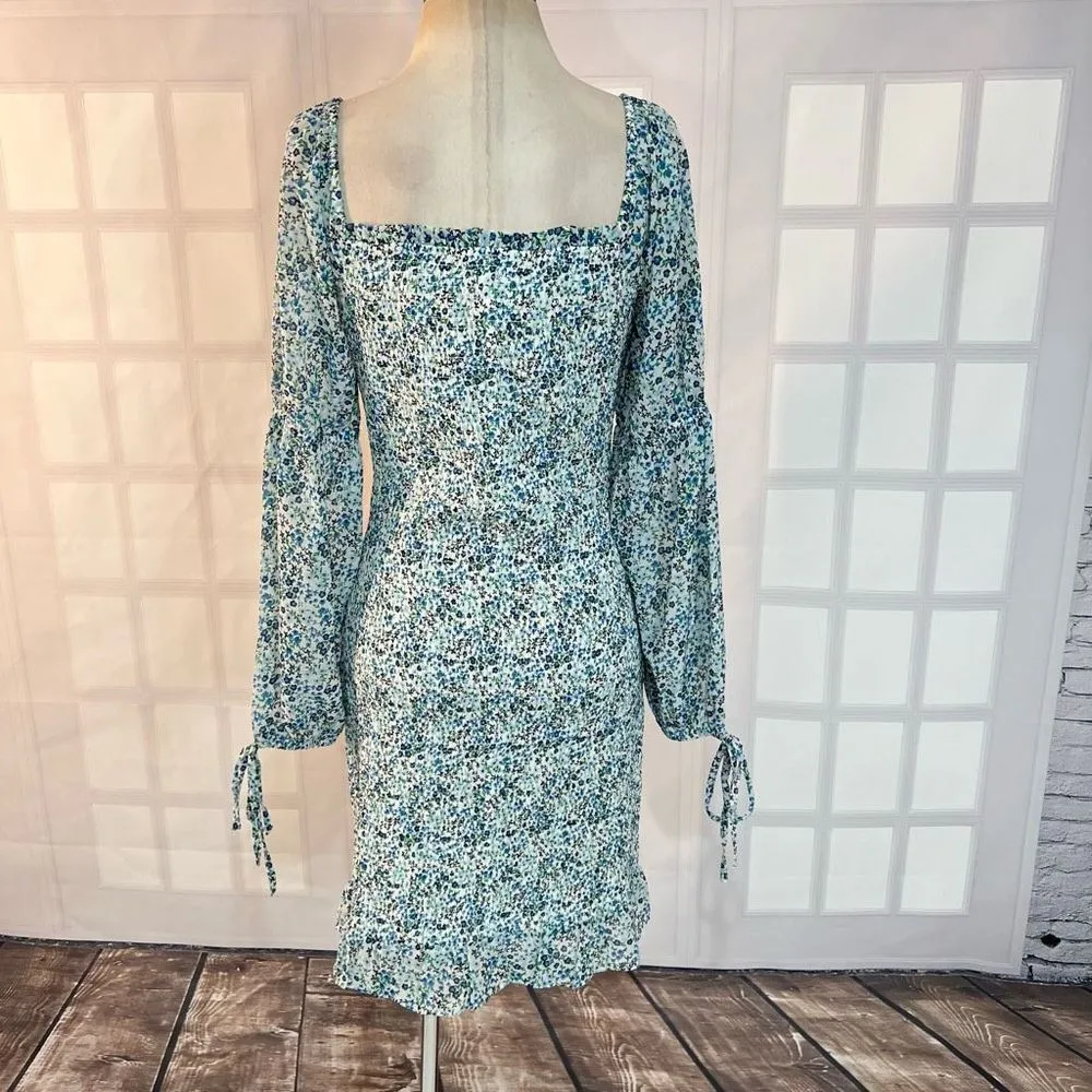 Influence Tall square neck long sleeve shirred smocked dress in blue floral size - Image 8