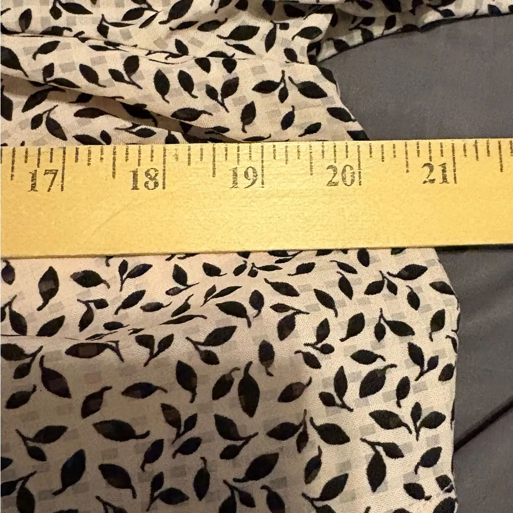 Who What Wear Pink Black Bishop Sleeves
Layered Short Tiered dress size small - Image 6