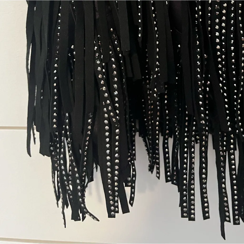 Vestique Black Fringe Top - Image 3