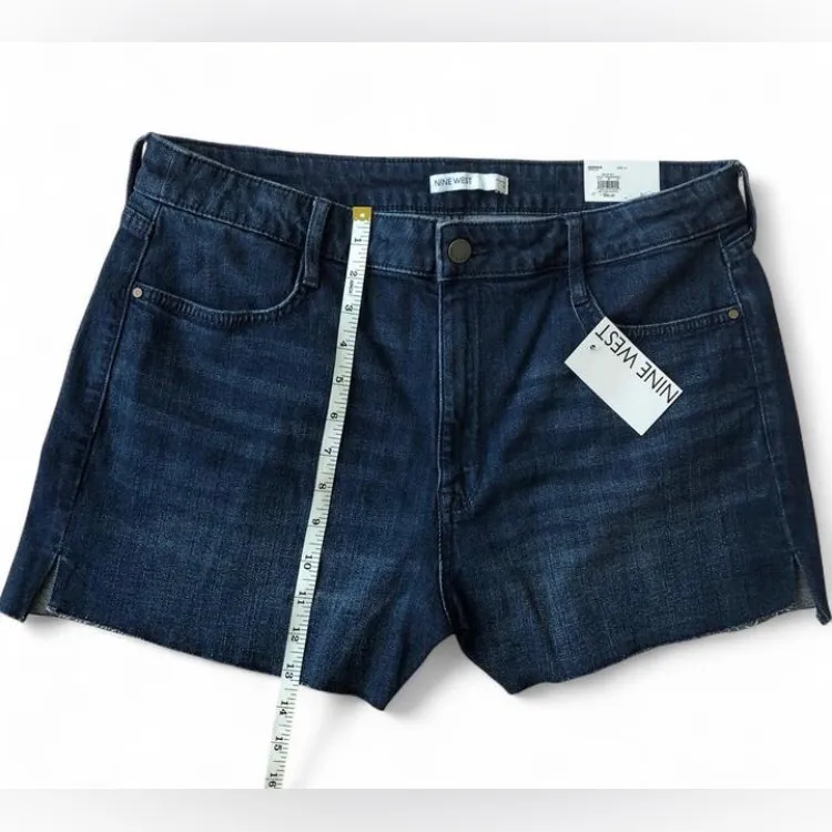 NWT Nine West Women's Blue Jean Shorts Size 14 - Image 4