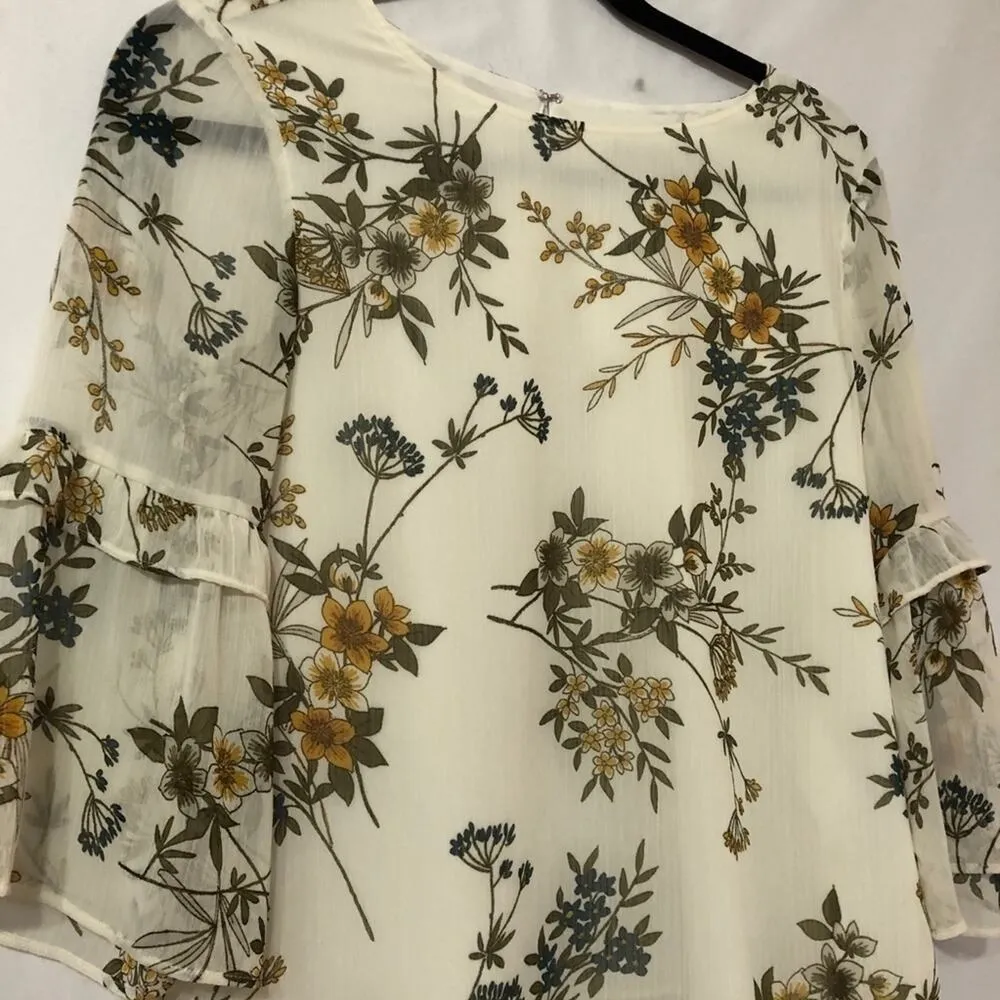 Banana Republic Cream Floral Bell Sleeve Blouse Women XS Tiered Romantic Cottage - Image 6