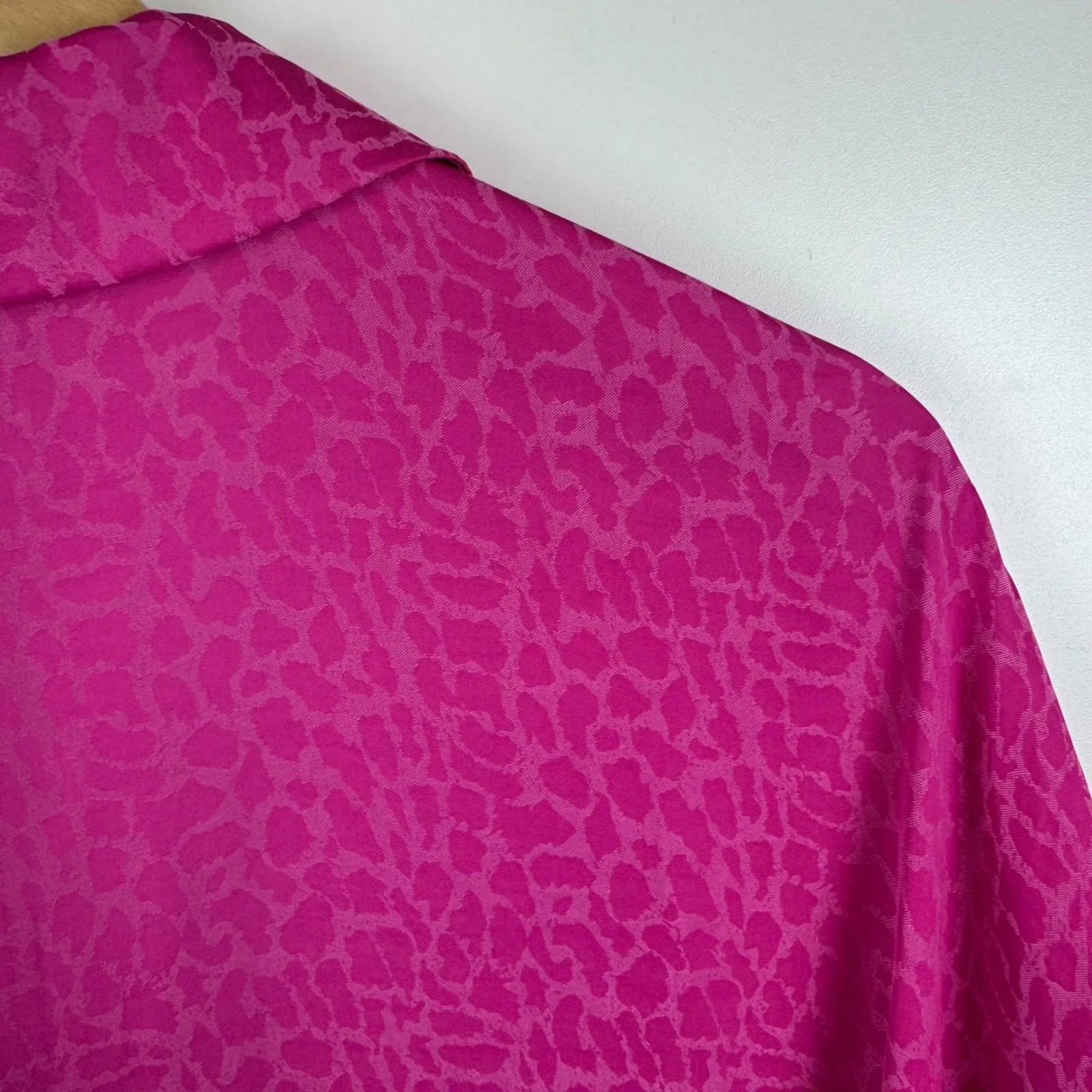 Rachel Rachel Roy Pink Animal Print Blouse Size XL Lightweight Office Flowy Soft - Image 4