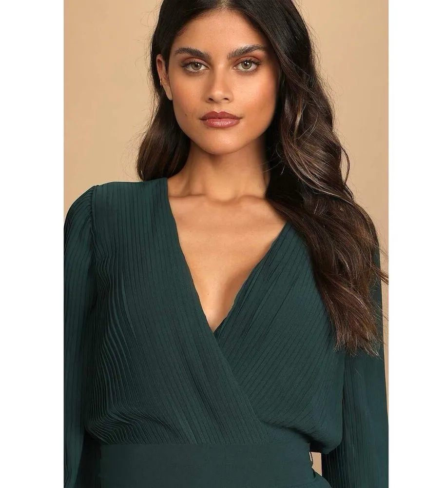 Lulu’s Date Night Vibes Dark Green Pleated Long Sleeve Romper Size Small NWT - Image 3