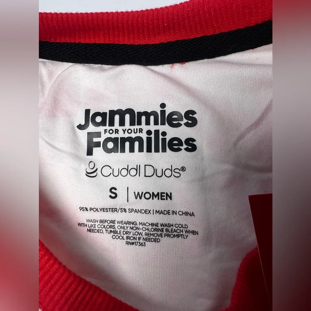 Cuddl Duds Grandma Bear Jammies For Your Families Red White Black Size Small - Image 4