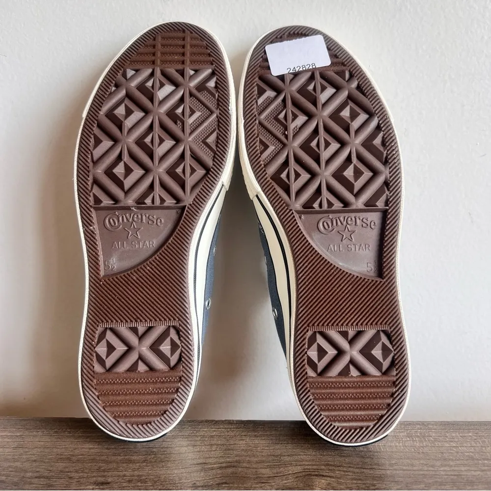 Converse All Star Chuck Taylor 70 Canvas Unisex Ox Shoe Size 5.5 or 7.5 #444A - Image 8