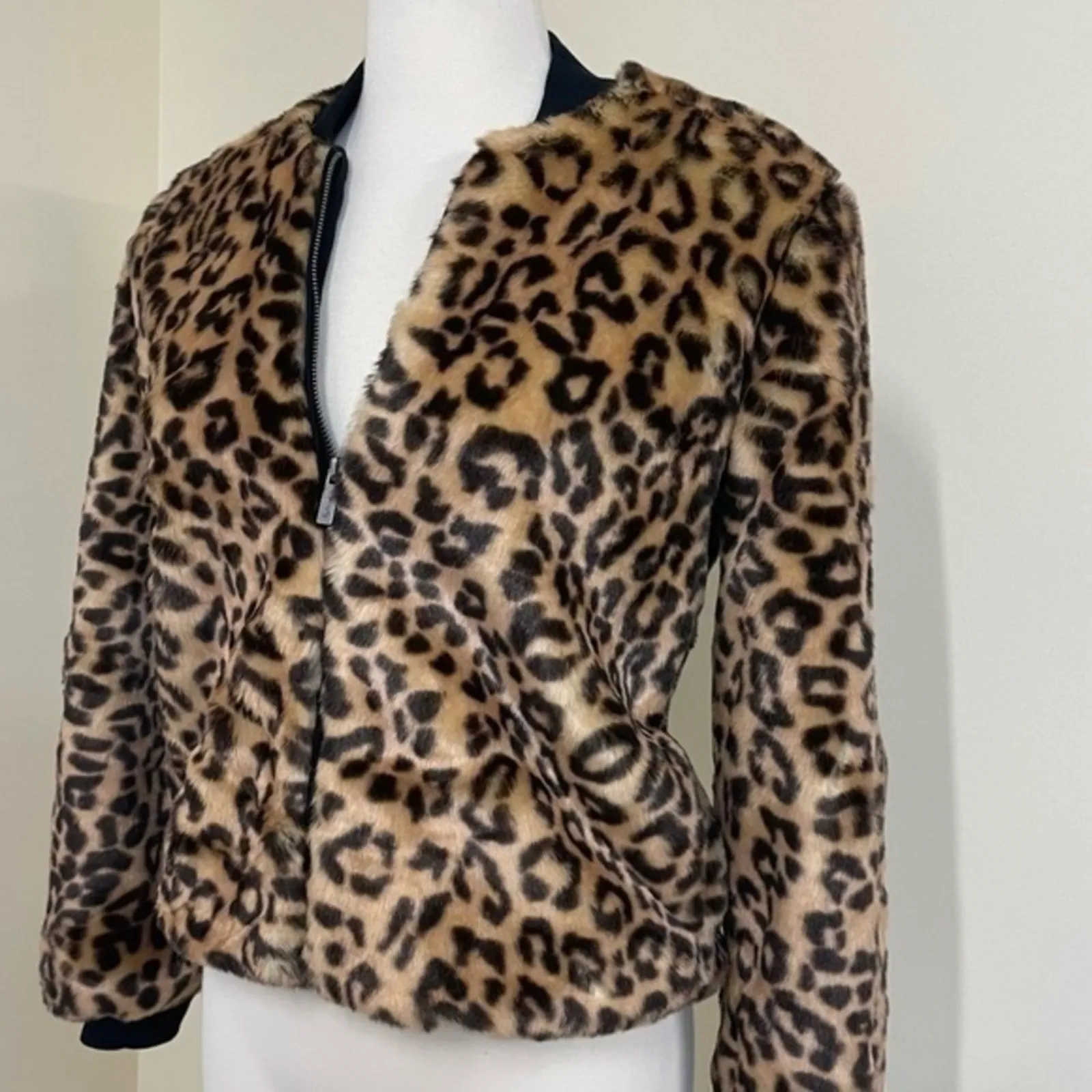 Splendid Faux Fur Jacket Leopard Print full zip cozy mob wives Women’s Size XS - Image 15