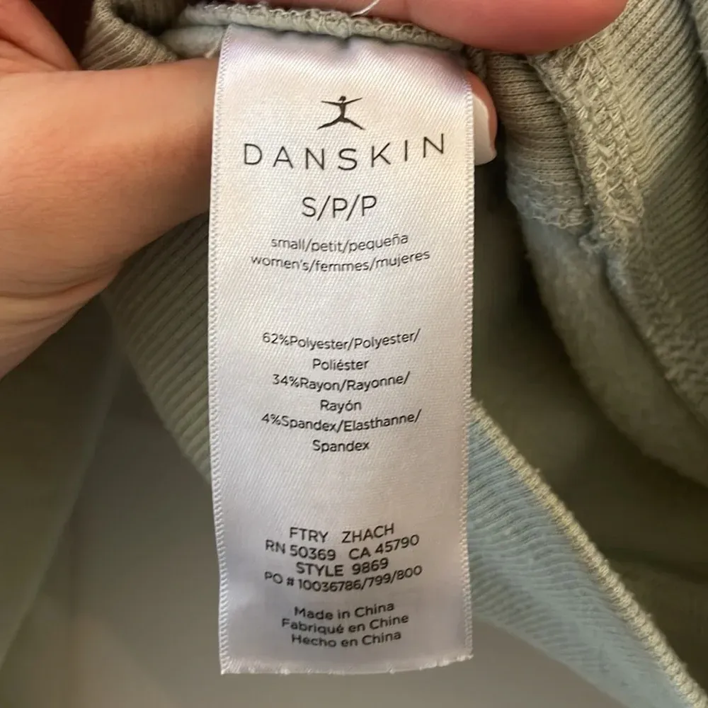 Danskin‎ light green quarter zip sweatshirt size small - Image 8
