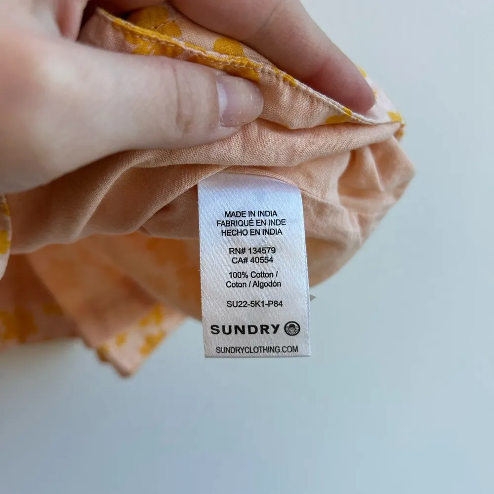 NWT Revolve Sundry Yellow Smocked Camisole Sleeveless Tank Top Floral Small - Image 4