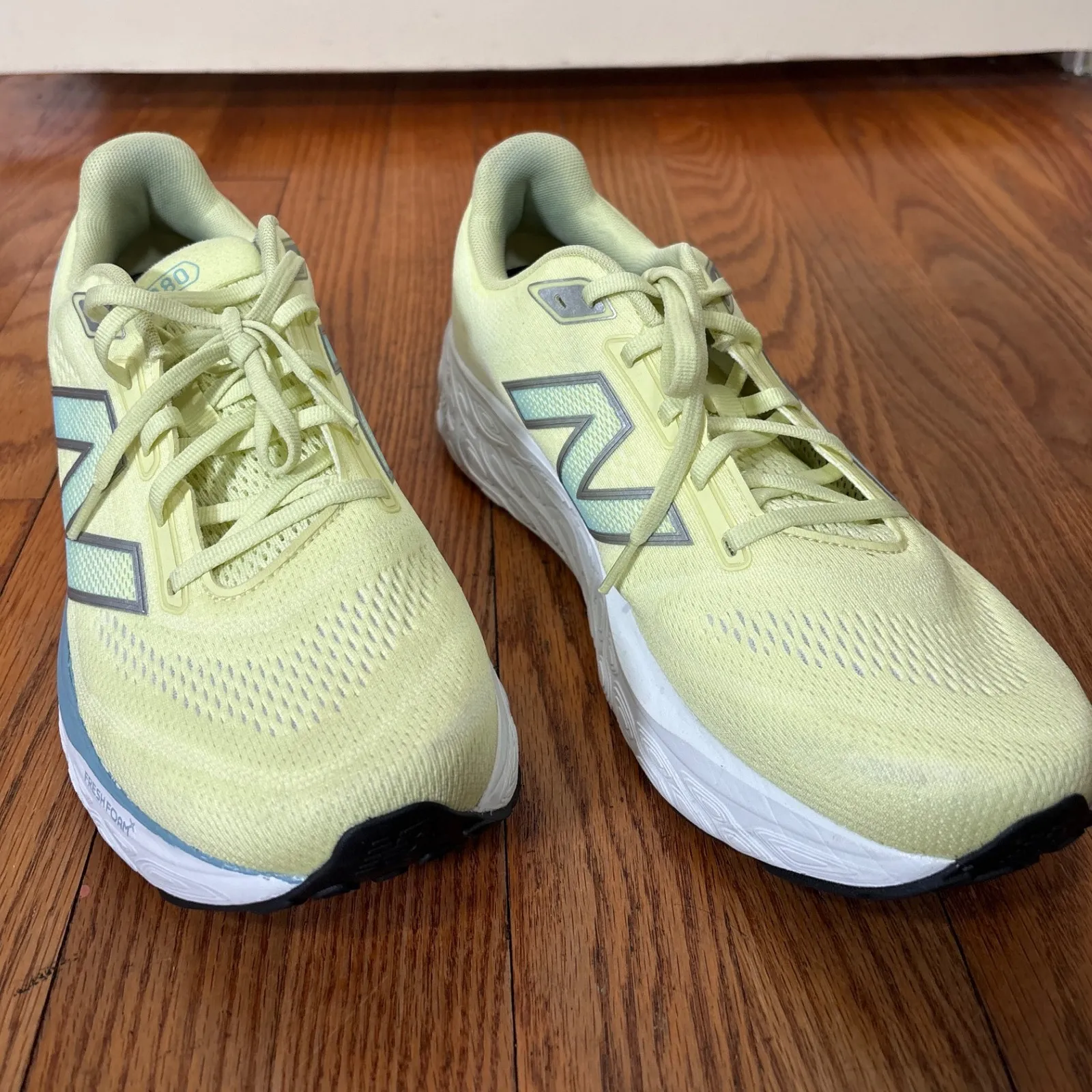 New Balance Fresh Foam X 880 v14 Running Sneaker Shoe Limelight Silver Mens 11.5 - Image 3