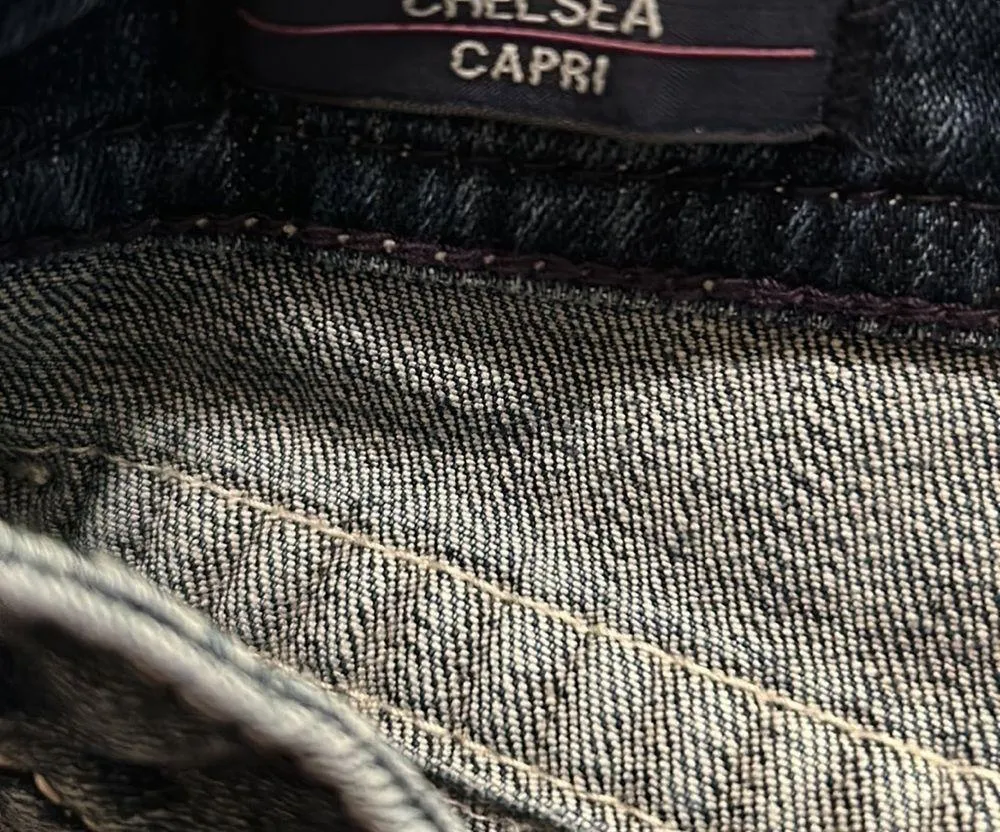 Vigoss Chelsea Capri Size 9/10 Heritage Fit Detailed stitching and Bling - Image 6