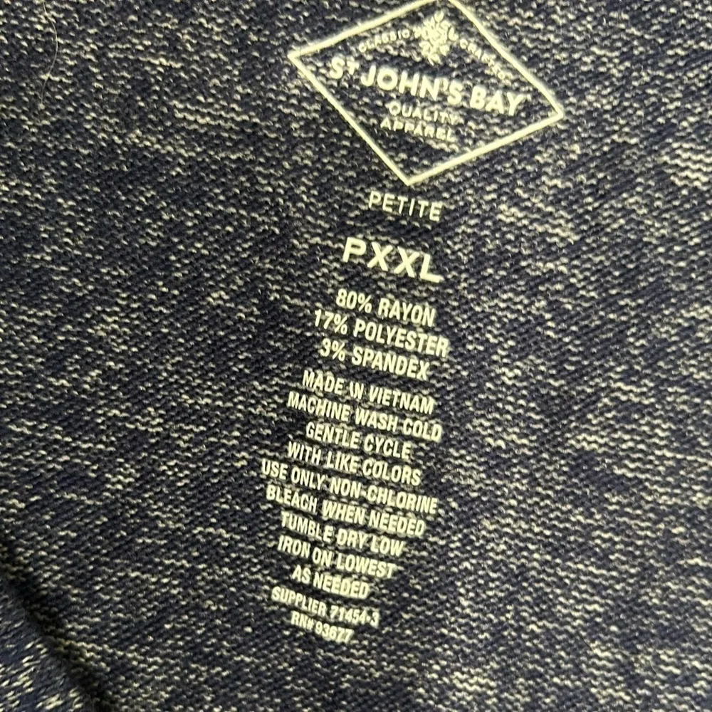 st. john's bay NWT  Women’s Henley Top Long Sleeve Shirt Navy Size Petite XXL - Image 3