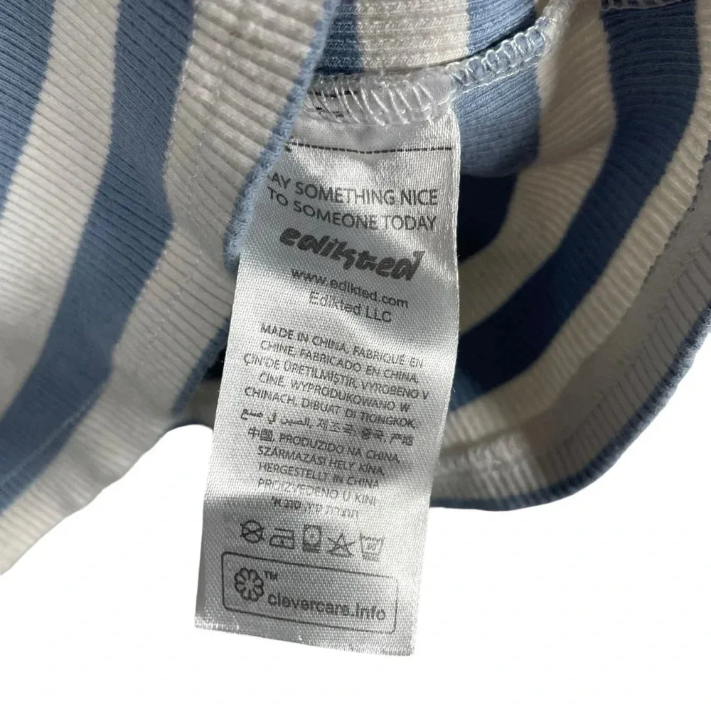 Edikted Women’s Ribbed Striped Cropped Racerback Tank in Blue/White Size S - Image 9