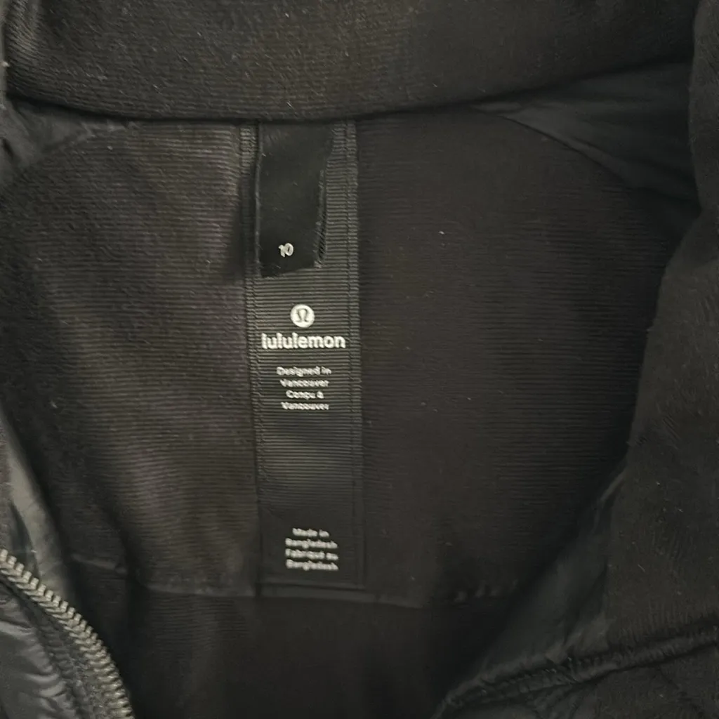 Lululemon winter jacket -size 10 - Image 3