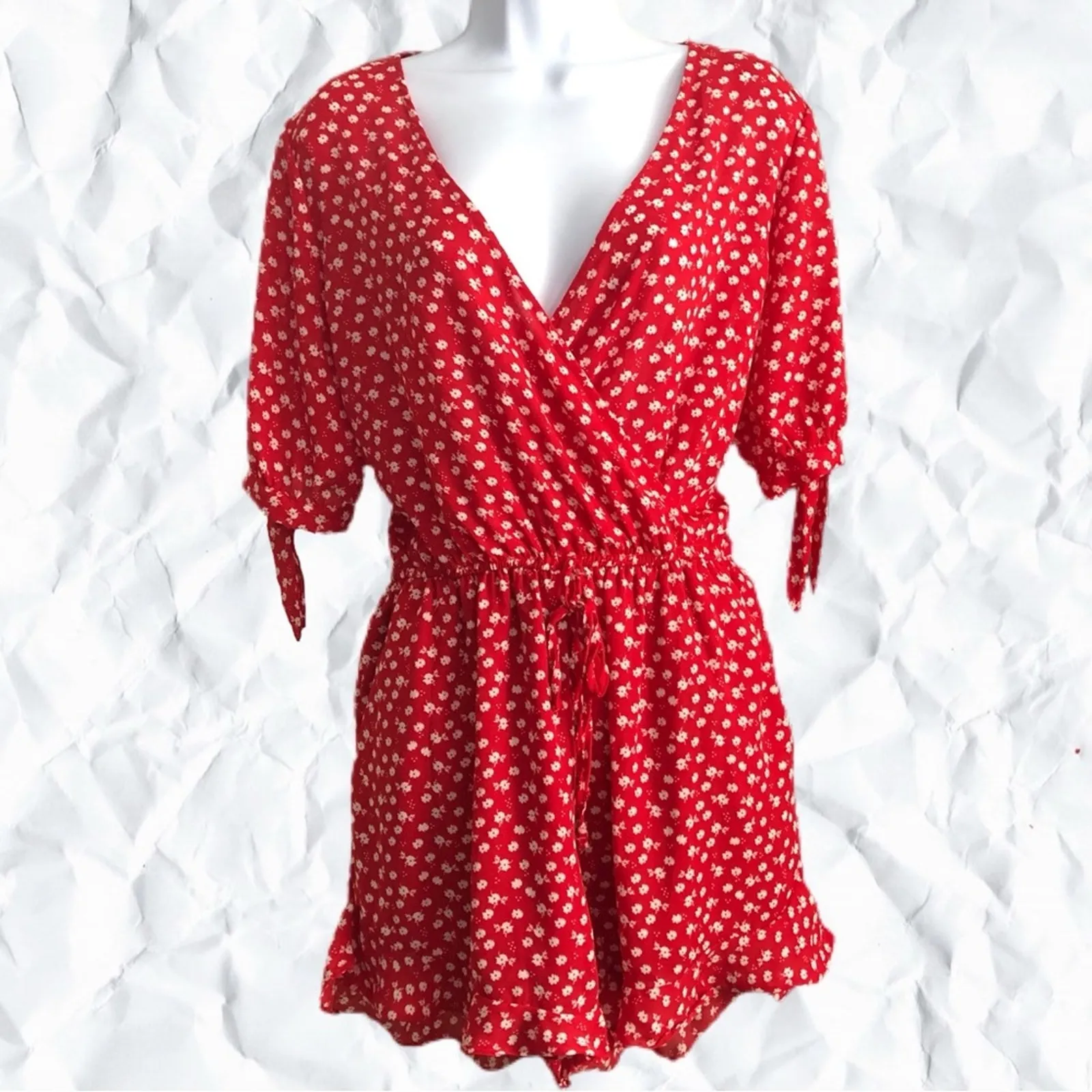 One Clothing Red White Floral Romper - size large - Image 6