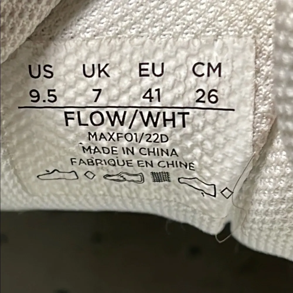 Infinity by Cherokee Uniforms Women's White Sneakers - Image 8