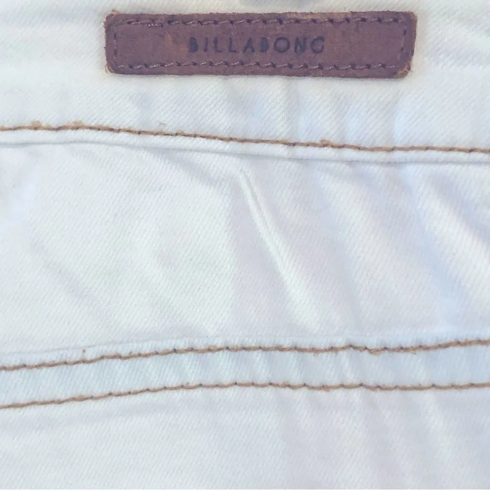 Billabong Y2K off-white distressed style tapered high waist moms jeans 28 X 32 - Image 9