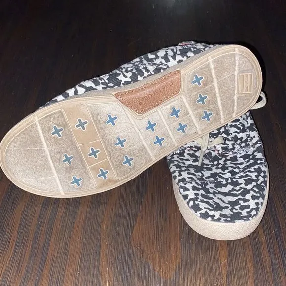 Toms  cow print womens shoes‎ - Image 3