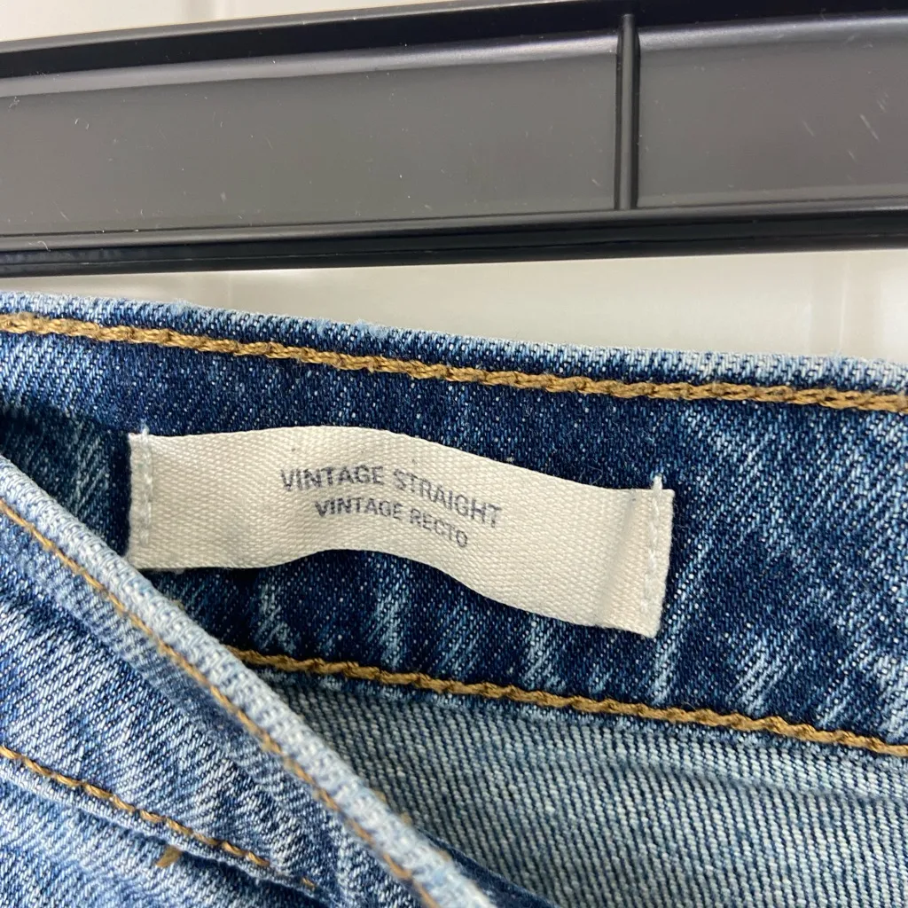 EUC Universal Thread women’s medium wash seam ripped‎ vintage straight jeans 6 - Image 5