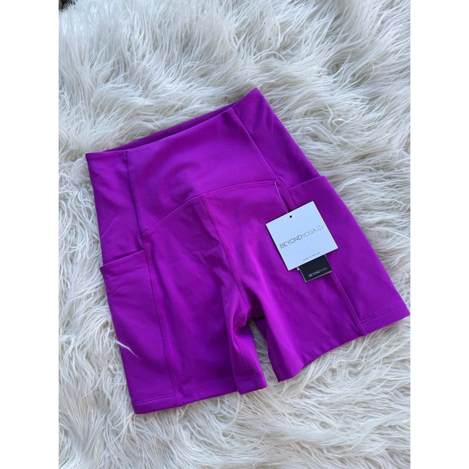 Beyond Yoga Powerbeyond Strive Biker Short Violet Berry Size Small - Image 3