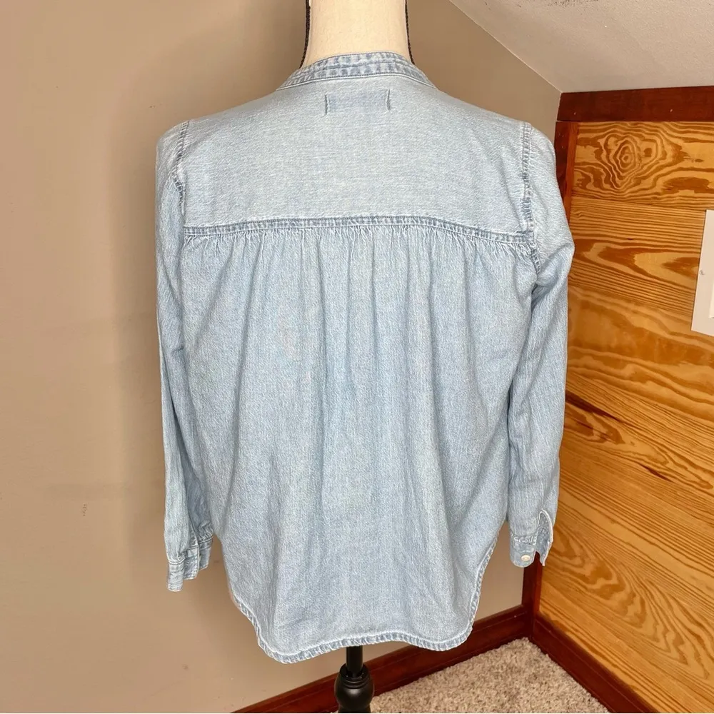 Madewell Denim Shirred Popover Top in Emmie Wash Extra Small Jean Half Button 1 - Image 3