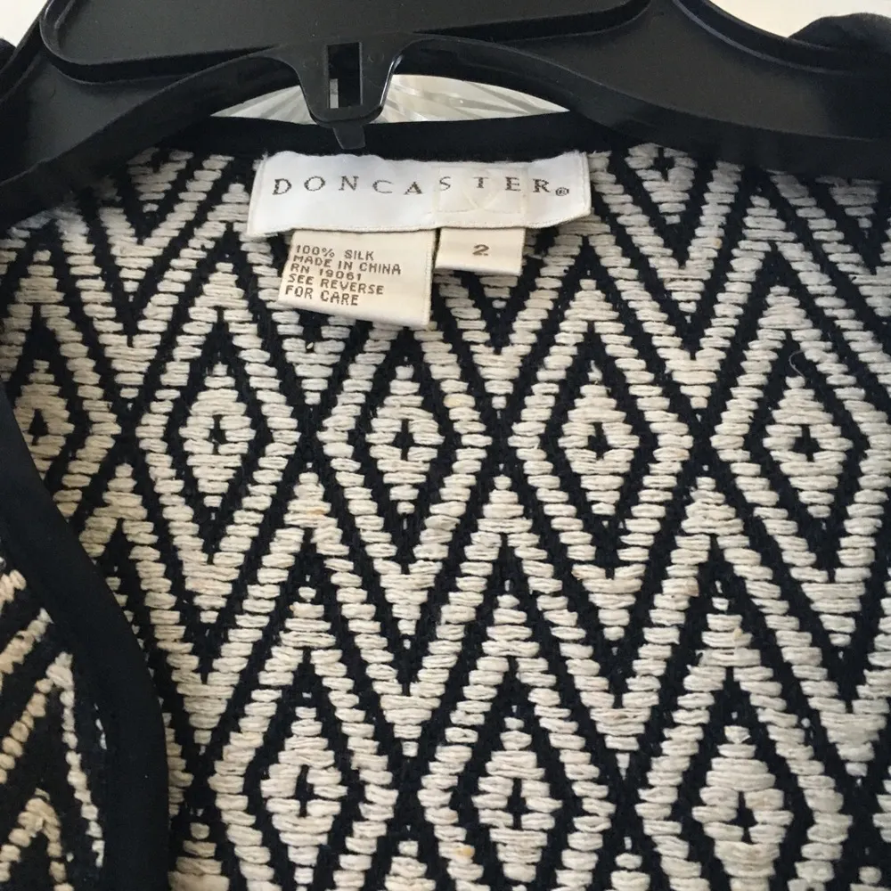 Doncaster FINAL MARKDOWN Ladies  jacket 2 - Image 3