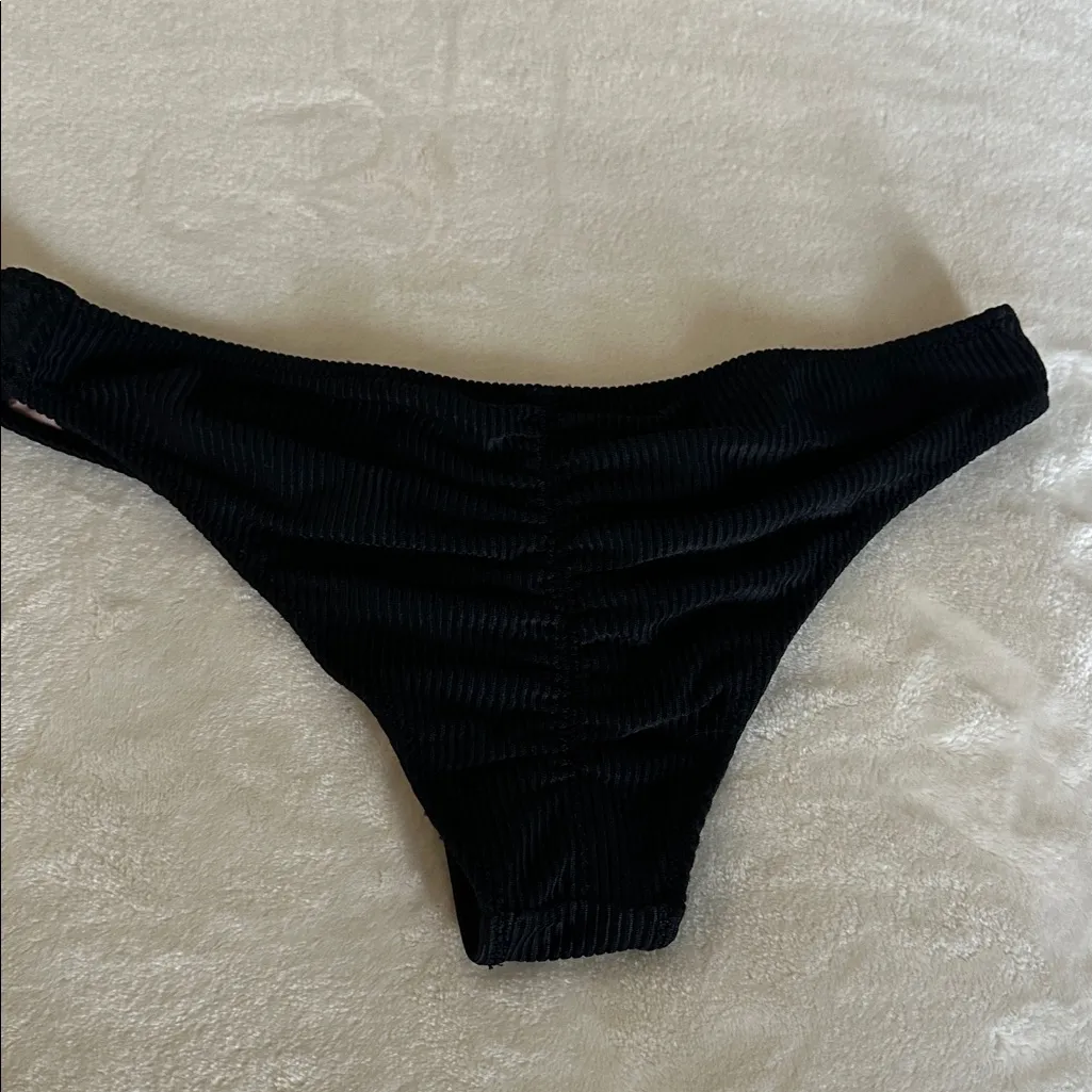 Shade & Shore Black Bikini with Leopard Print - Image 7